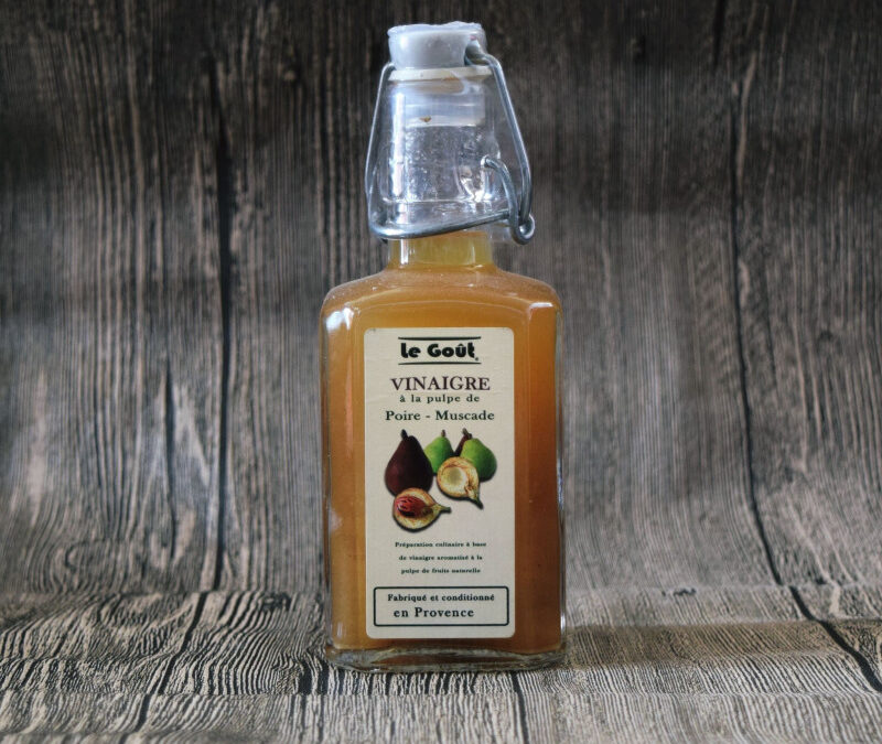 Carré de porc au vinaigre de poire et poires fruits